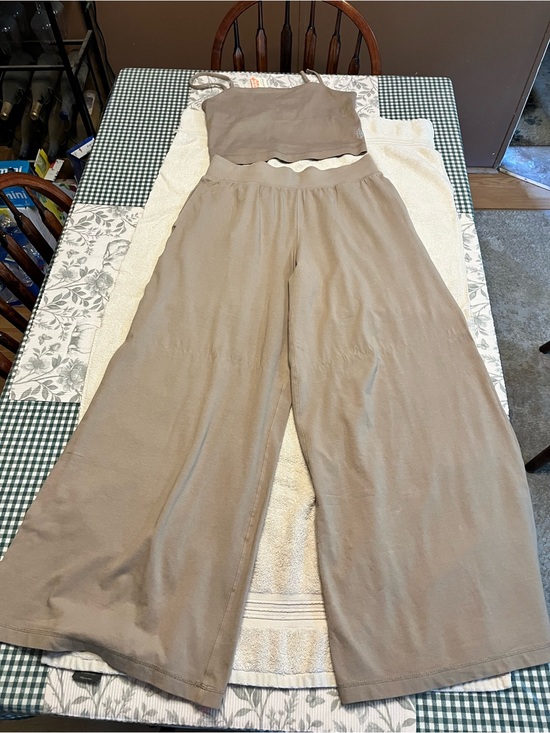 FP Movement by Free People Pants - Free People Women’s Tank and Wide-Leg Pant set in Taupe
